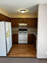 2035 W Cove Ct in Lincoln, NE - Building Photo - Building Photo