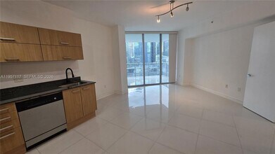350 S Miami Ave, Unit 2308 in Miami, FL - Building Photo - Building Photo