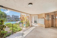 2420 Diana Dr in Hallandale Beach, FL - Building Photo - Building Photo