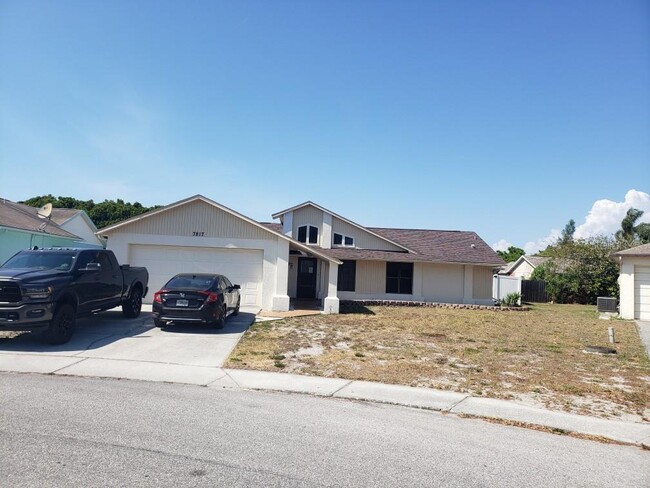 property at 7817 Vienna Ln