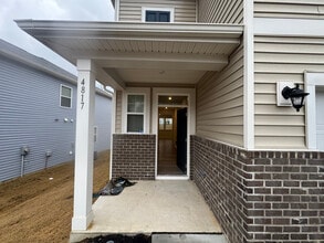 4817 Raspberry Knoll Dr in Charlotte, NC - Foto de edificio - Building Photo