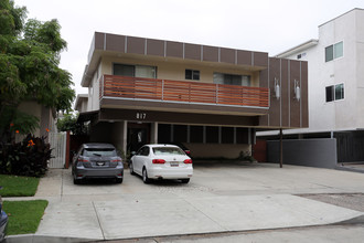 Bedford Garden in Los Angeles, CA - Building Photo - Primary Photo