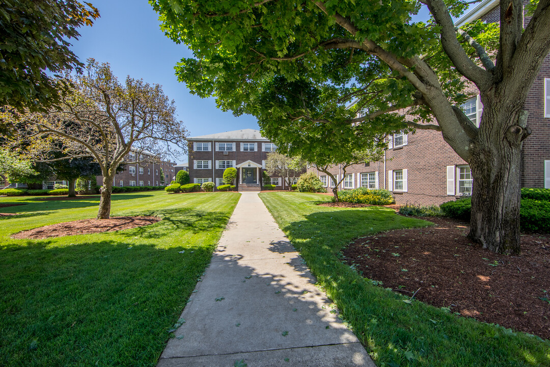 Princeton Crossing in Salem, MA - Building Photo