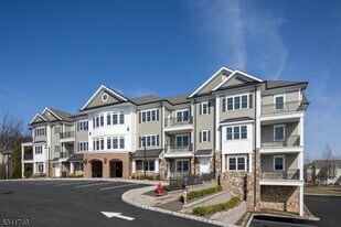 50 Mt Bethel Rd in Warren, NJ - Building Photo