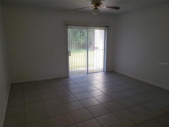 12084 Mendel Dr in Orlando, FL - Building Photo - Building Photo