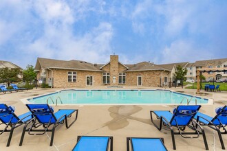 The Overlook in Topeka, KS - Foto de edificio - Building Photo