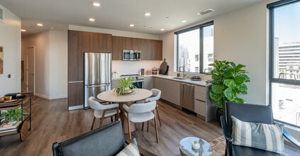 Atlas in Oakland, CA - Foto de edificio - Interior Photo