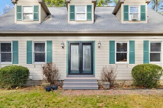 31 Moulton Ave in Greenland, NH - Building Photo - Building Photo