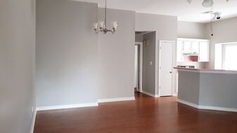 304 Indian Summer Ln in Clinton, MS - Building Photo