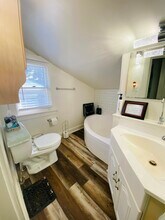 931 S Van Buren St in Iowa City, IA - Building Photo - Building Photo