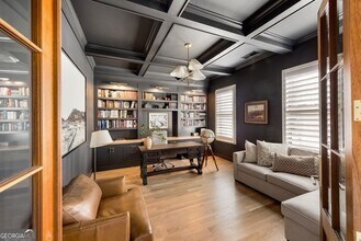 2422 Brewer Way in Marietta, GA - Foto de edificio - Building Photo