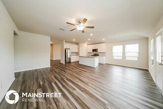 6117 Pathfinder Trail in Fort Worth, TX - Foto de edificio - Building Photo