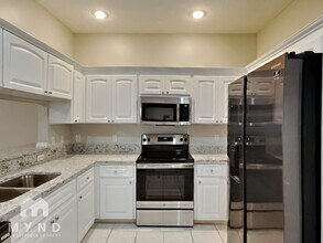 12042 Lake Allen Dr in Largo, FL - Building Photo - Building Photo