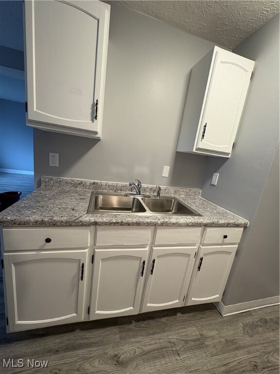 property at 1860 Mahoning Ave NW
