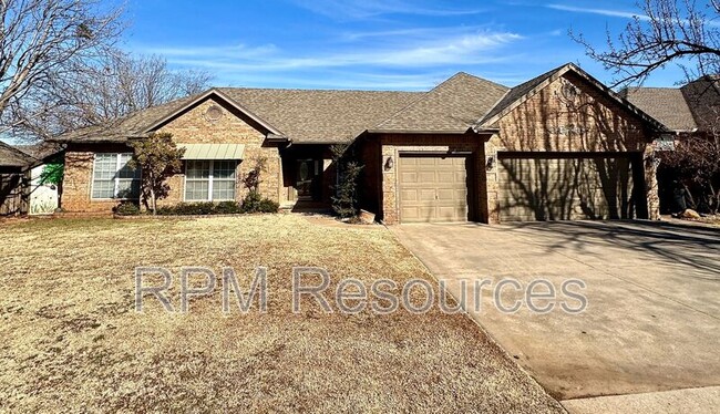 property at 6213 N Woodcreek Ct