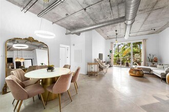 2001 Biscayne Blvd in Miami, FL - Building Photo - Building Photo