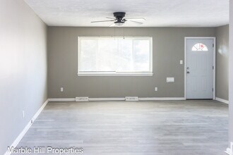 27000 Tungsten Rd in Euclid, OH - Foto de edificio - Building Photo
