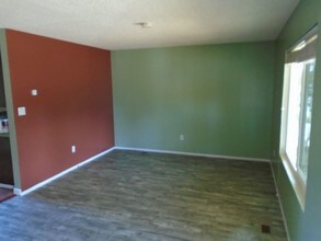 1580 Lance Dr in Santa Rosa, CA - Building Photo - Building Photo