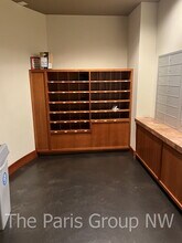 401 NE 71st St in Seattle, WA - Building Photo - Building Photo