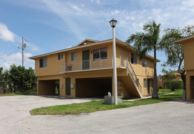 Lucaya Delray Condominiums in Delray Beach, FL - Foto de edificio - Building Photo