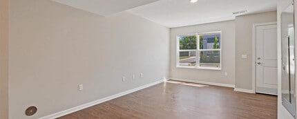 Winston Commons in Pontiac, MI - Building Photo - Building Photo