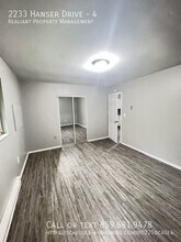 2233 Hanser Dr-Unit -4 in Covington, KY - Building Photo - Building Photo