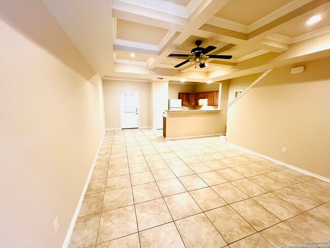 5007 Summit Wood in San Antonio, TX - Building Photo - Building Photo