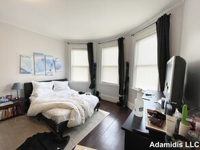 32 Rawson St, Unit 2 in Boston, MA - Foto de edificio - Building Photo