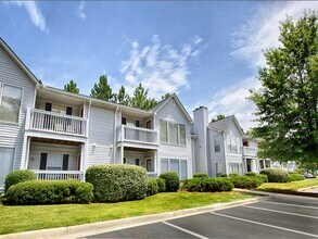 Rivermont Apartment Homes in Tuscaloosa, AL - Foto de edificio - Building Photo