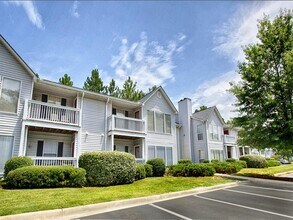 Rivermont Apartment Homes in Tuscaloosa, AL - Building Photo - Building Photo