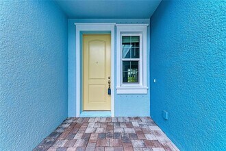 305 Via Tuscany Ave in Sarasota, FL - Building Photo - Building Photo