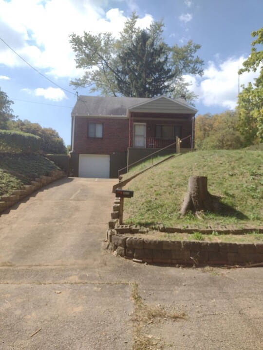 4023 Evergreen Rd in Pittsburgh, PA - Building Photo