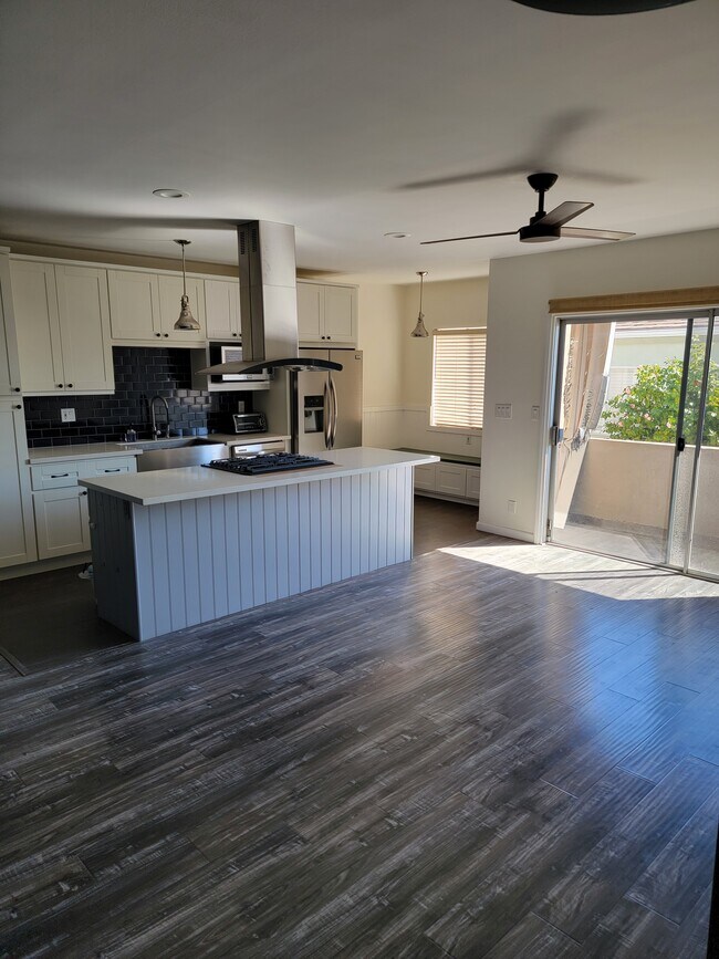 property at 922 16th St