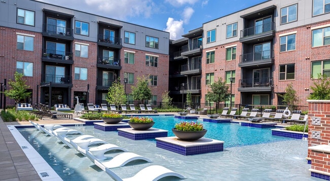 Ainsley Heights in Houston, TX - Building Photo - Building Photo