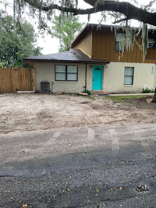 200 Sevilla St in St. Augustine, FL - Foto de edificio