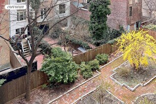 230 E 79th St in New York, NY - Building Photo