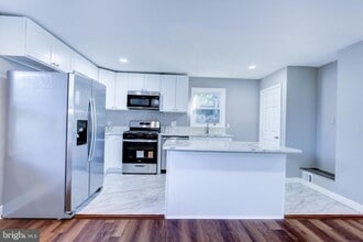 3205 Henderson Ave in Silver Spring, MD - Building Photo - Building Photo