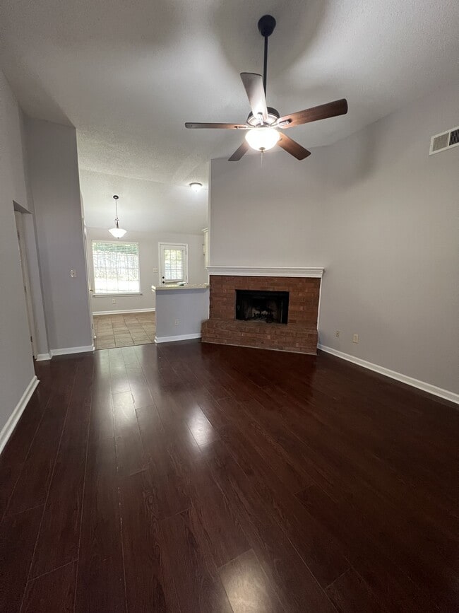 9274 Charly Hill Ln in Memphis, TN - Building Photo - Building Photo