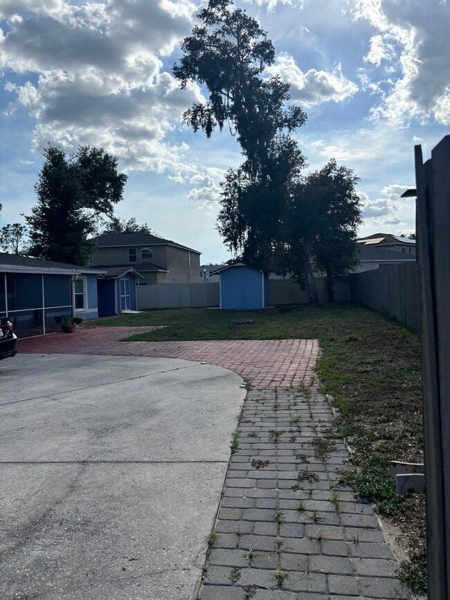 property at 421 Titian Rd