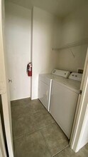 2532 Grand Central Pkwy, Unit 3 in Orlando, FL - Building Photo - Building Photo