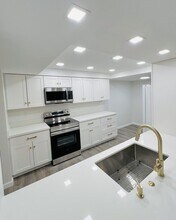 500 Egret Cir, Unit 8104 in Delray Beach, FL - Foto de edificio - Building Photo