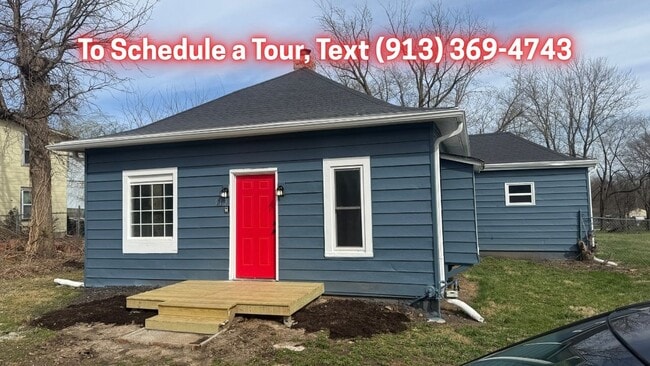 property at 913 S Main Rd