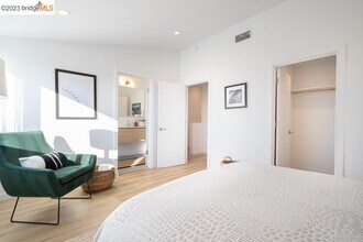 802 Apgar St in Oakland, CA - Building Photo - Building Photo