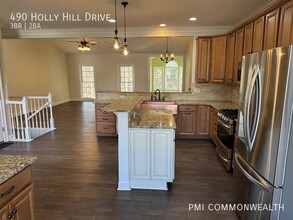 490 Holly Hill Dr in Barboursville, VA - Building Photo - Building Photo