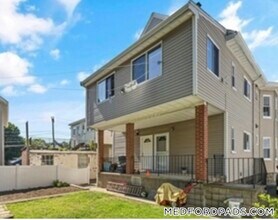 40 George St in Medford, MA - Building Photo - Building Photo