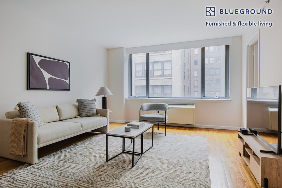 120 W 21st St, Unit FL7-ID1632 in New York, NY - Foto de edificio
