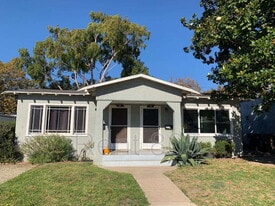 45 Barry Dr in Ventura, CA - Building Photo