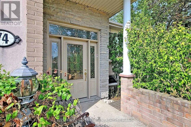74 Creekwood Dr in Toronto, ON - Building Photo - Building Photo