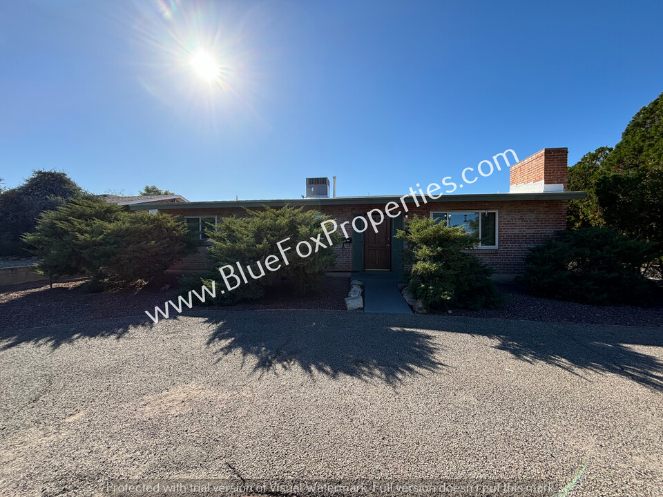 2104 E Silver St in Tucson, AZ - Building Photo