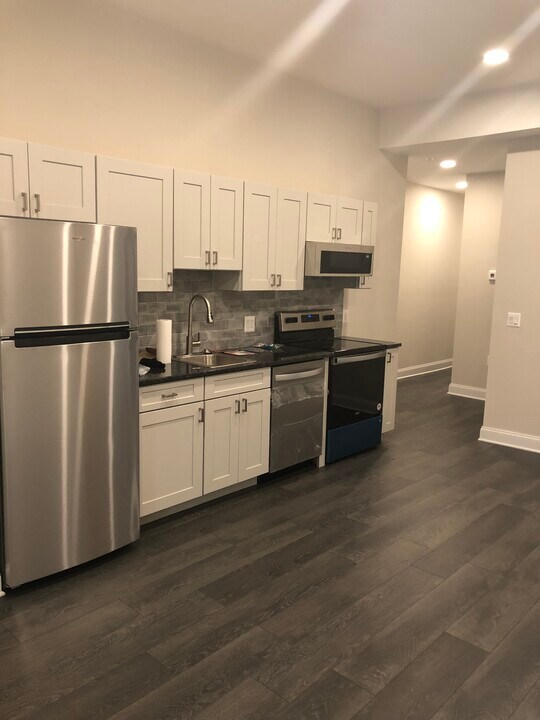 4051 Powelton Ave in Philadelphia, PA - Building Photo